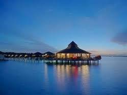 سفرنامه مالدیو، هتل سان آیلند